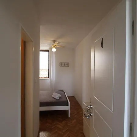 بيت ضيافة Palace De Lupis-guest House هفار